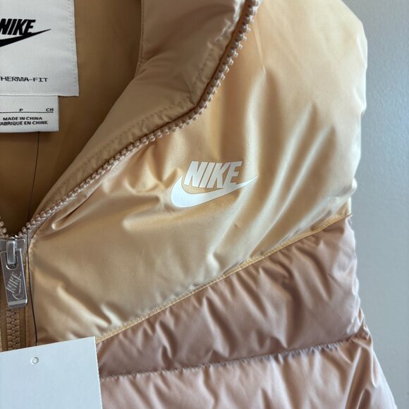 Women's Nike Sportswear Therma-FIT Windrunner Down Vest - Picture 3 of 6